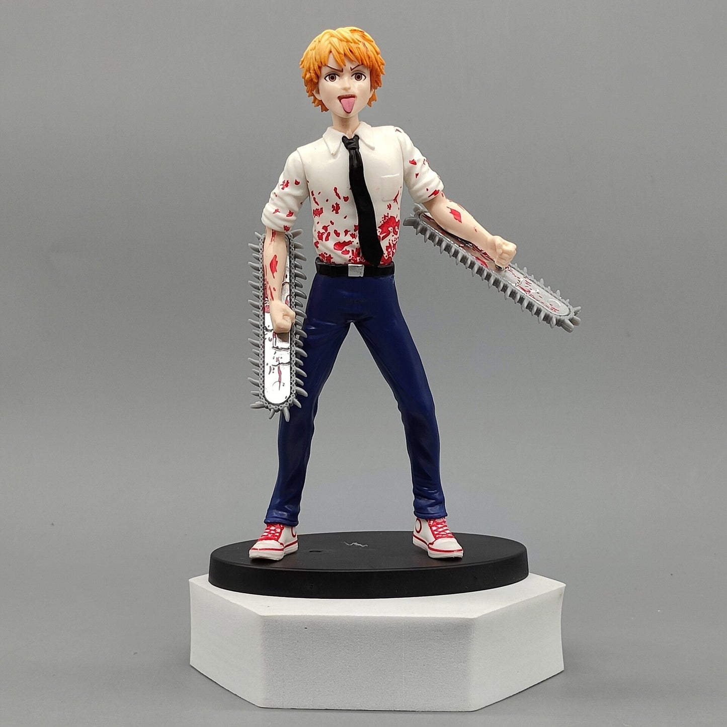 New 18cm Chainsaw Man Denji Anime Figure Pochita Action Figure Scene Ornament Collectible Model Doll Power Toy Makima Toys PVC