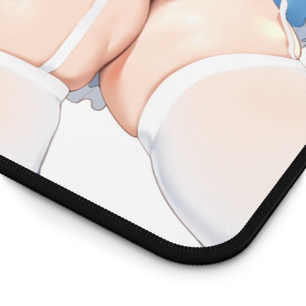 Big Butt Cygnet Azur Lane Desk Mat - Non Slip Mousepad