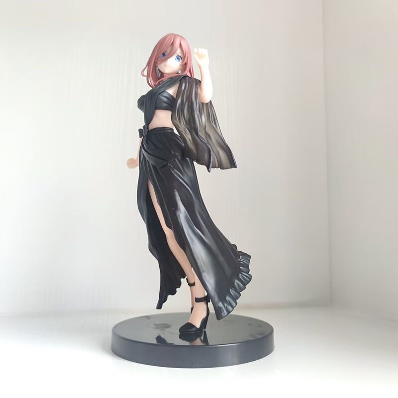 19cm The Quintessential Quintuplets Anime Figure Miku Nakano/Nino Nakano Action Figure Sexy Girl Figure Collectible Model Toys